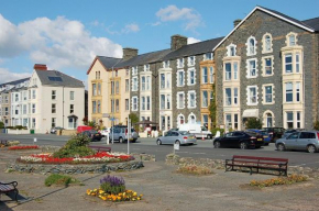 Abermaw Sea View Apartment